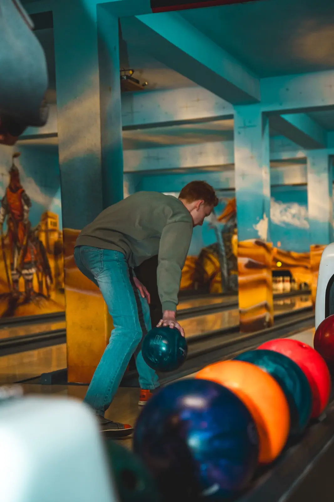 Eventbereich und Bowlingbahnen in der Lightning Sportsbar Lüdinghausen