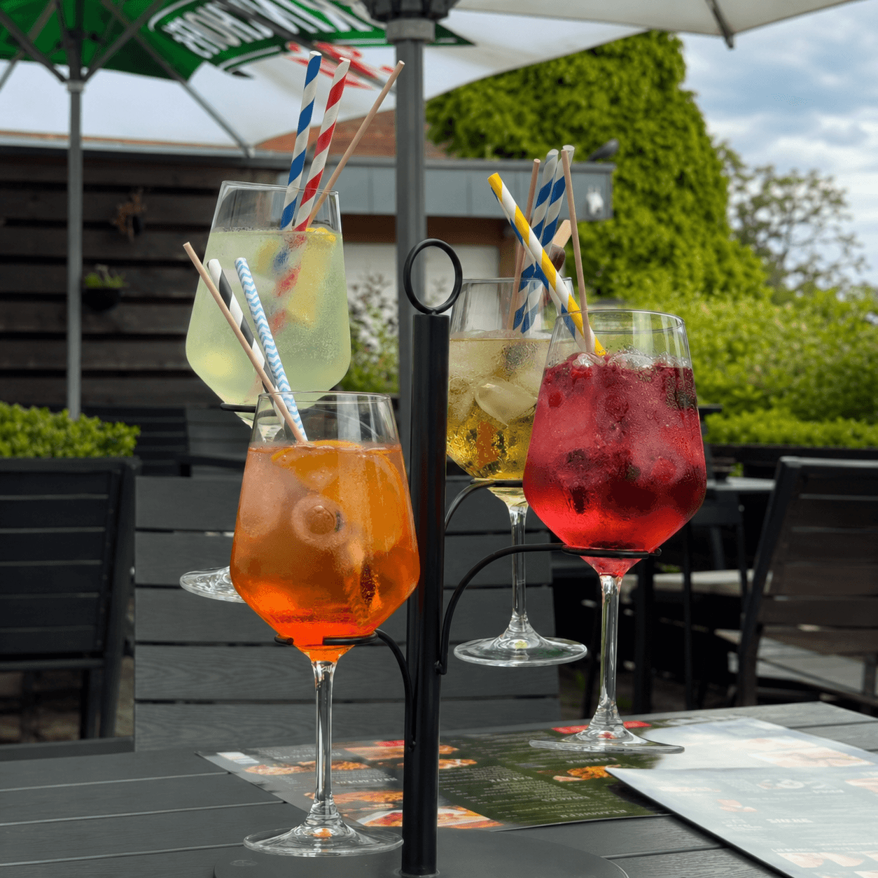 Aperitif-Tower mit Drinks in der Lightning Sportsbar Lüdinghausen